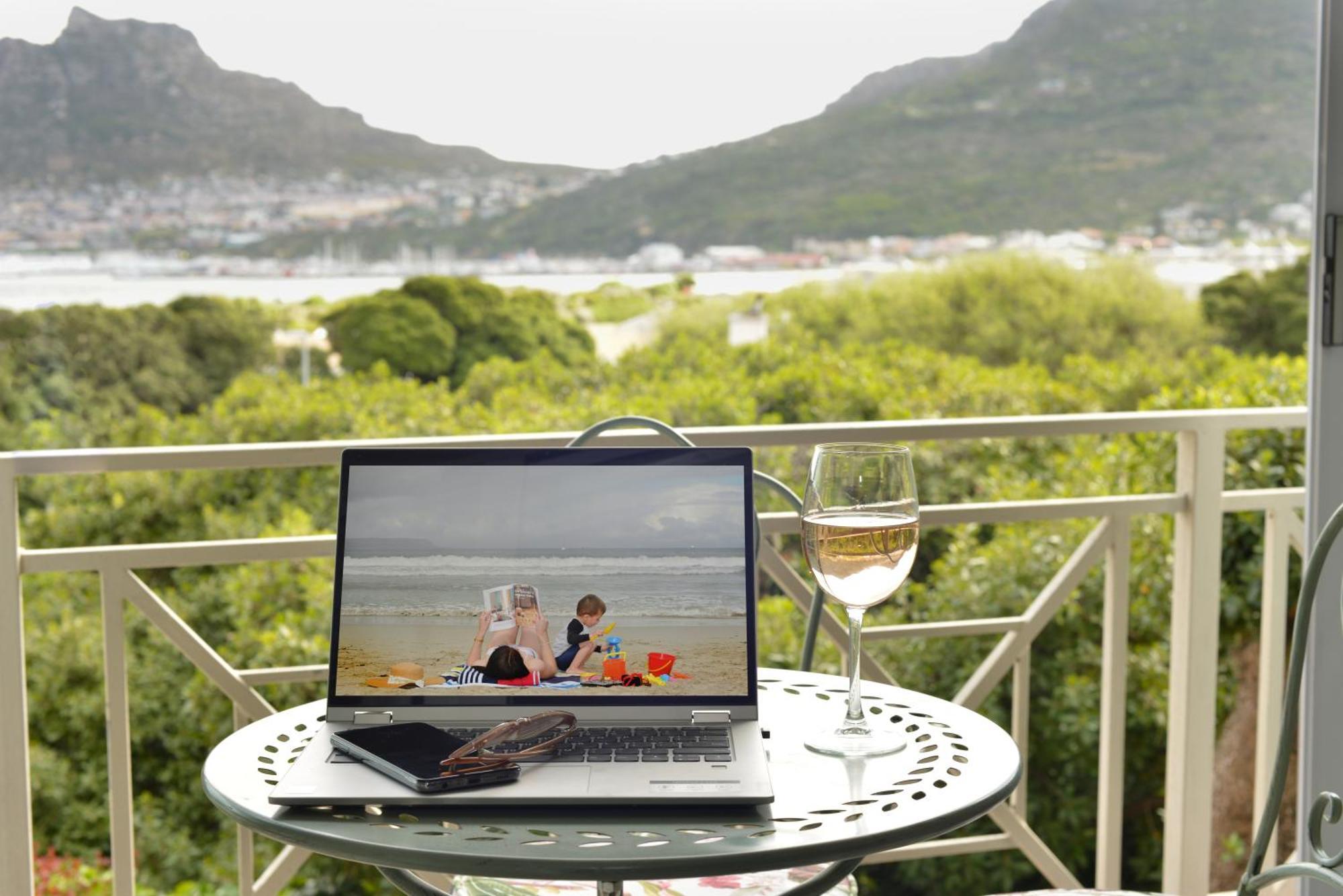 Dk Villas 1 Harbour View Hout Bay Bagian luar foto