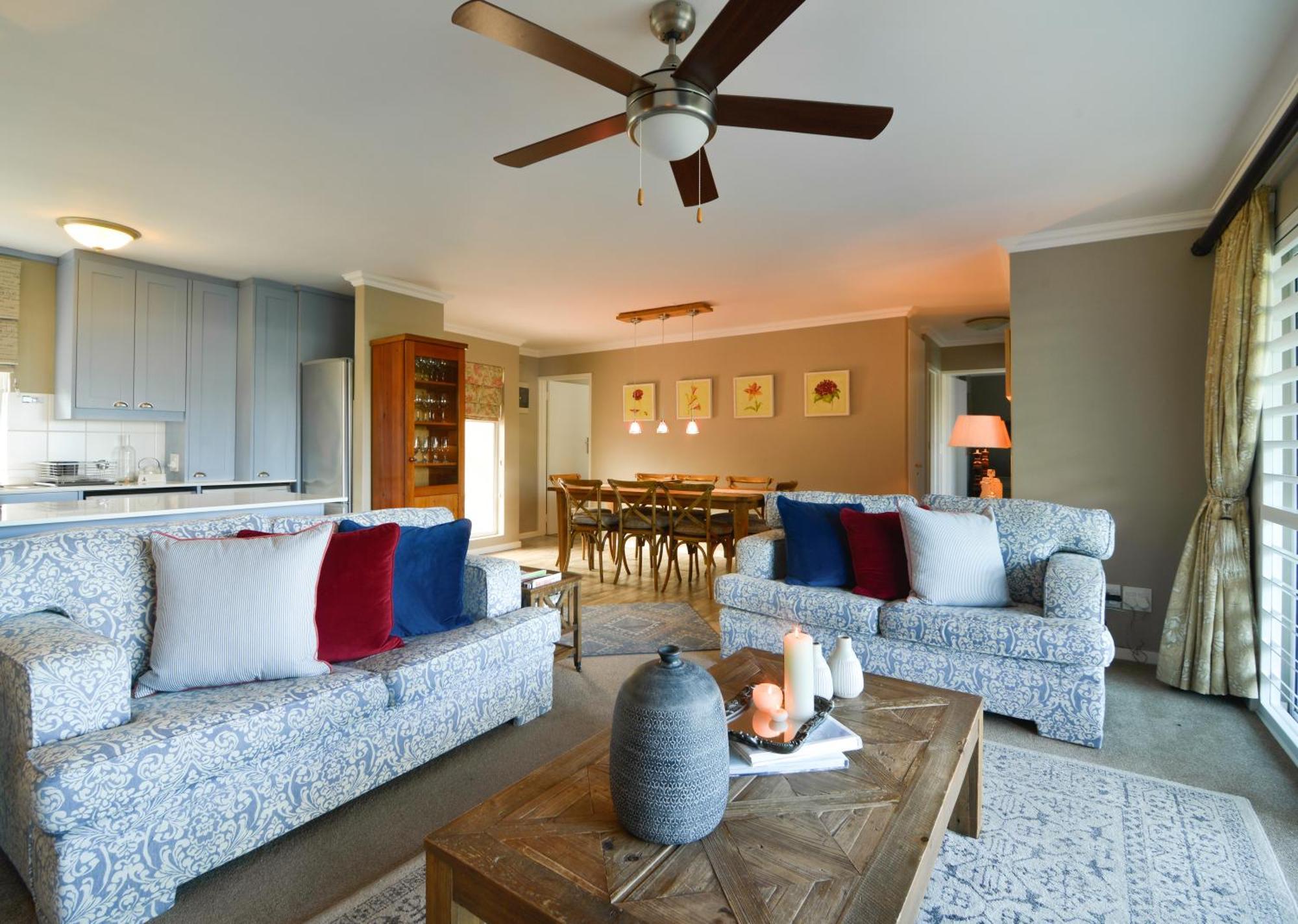 Dk Villas 1 Harbour View Hout Bay Bagian luar foto