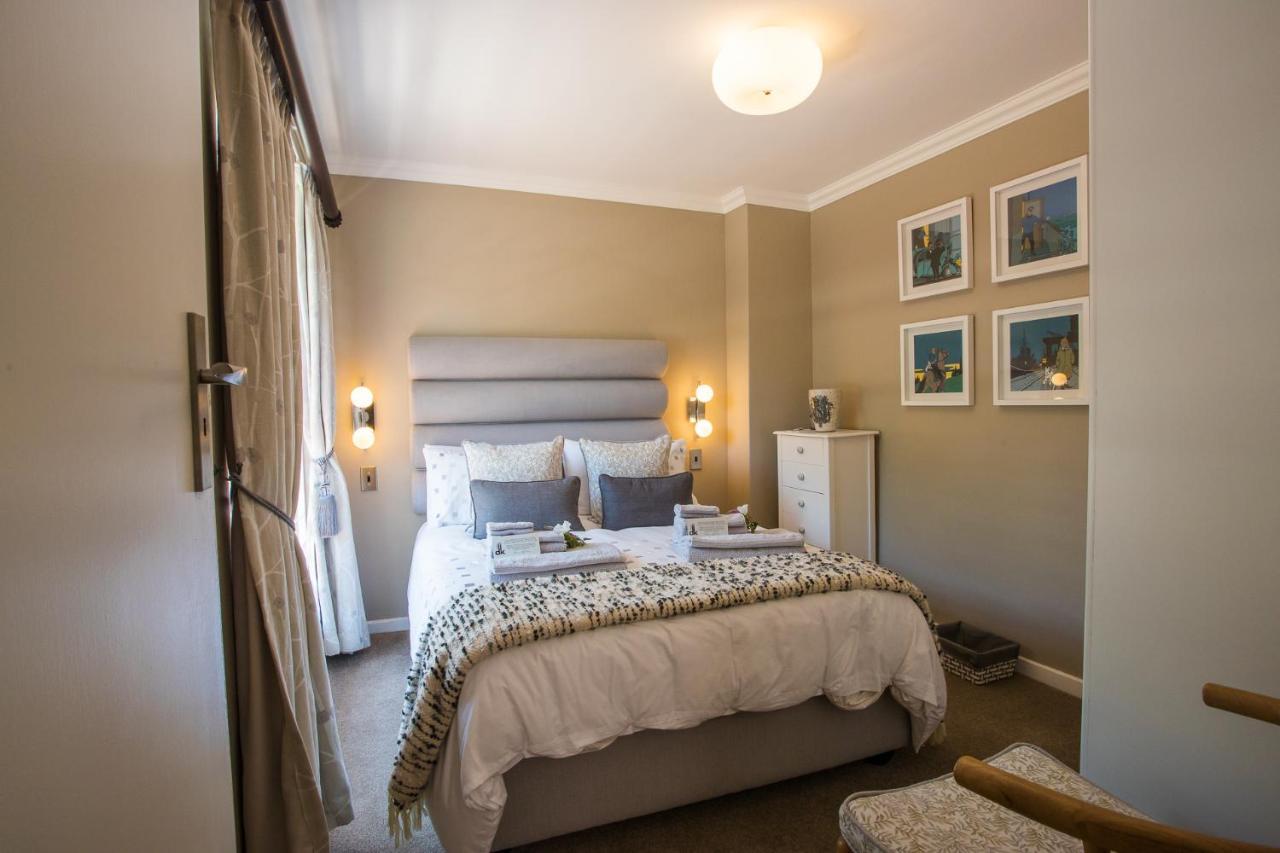 Dk Villas 1 Harbour View Hout Bay Bagian luar foto