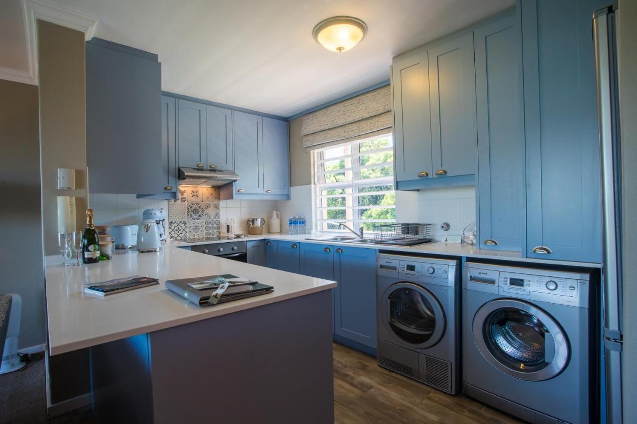 Dk Villas 1 Harbour View Hout Bay Bagian luar foto