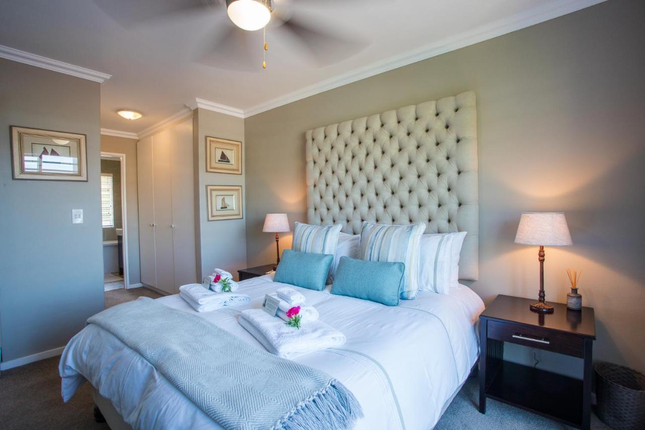Dk Villas 1 Harbour View Hout Bay Bagian luar foto