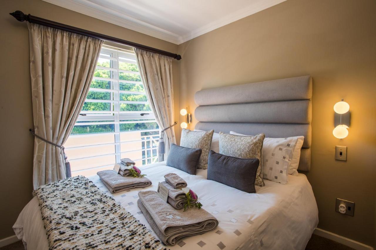 Dk Villas 1 Harbour View Hout Bay Bagian luar foto
