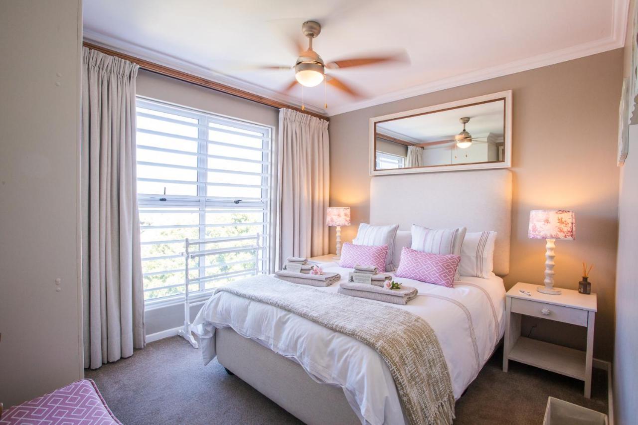 Dk Villas 1 Harbour View Hout Bay Bagian luar foto