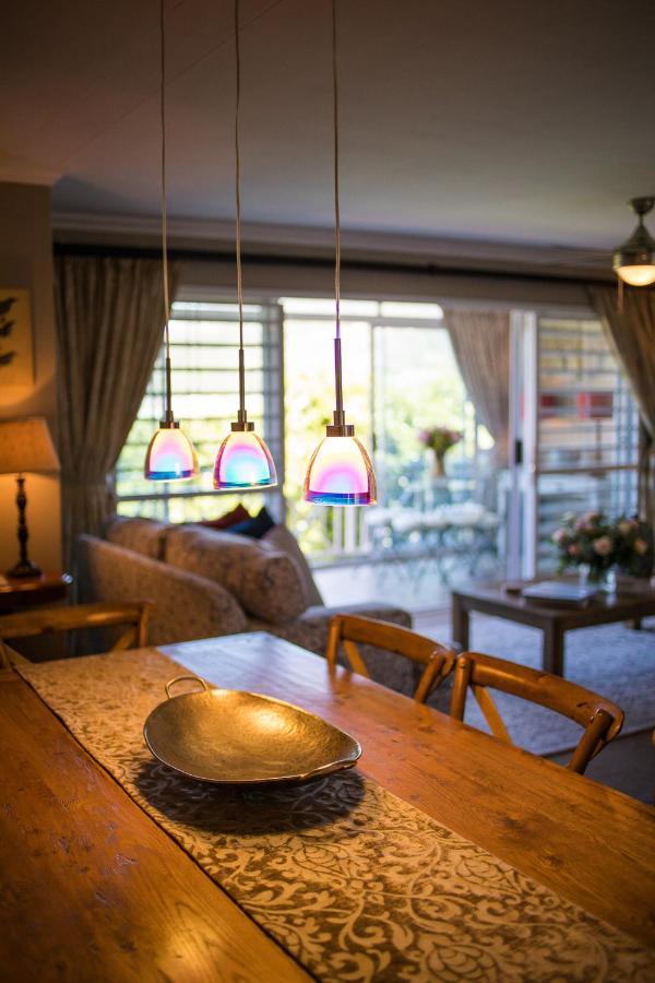 Dk Villas 1 Harbour View Hout Bay Bagian luar foto